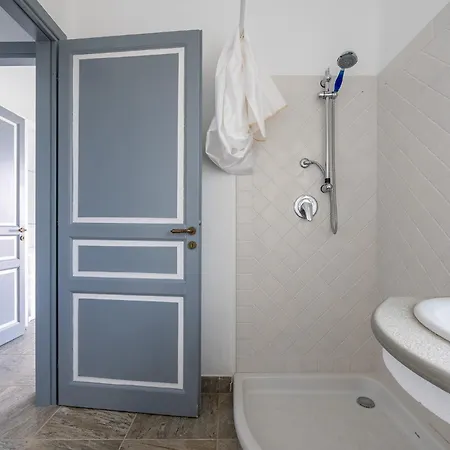 Natalia - Calamenhir Villa Carloforte (Isola di San Pietro)